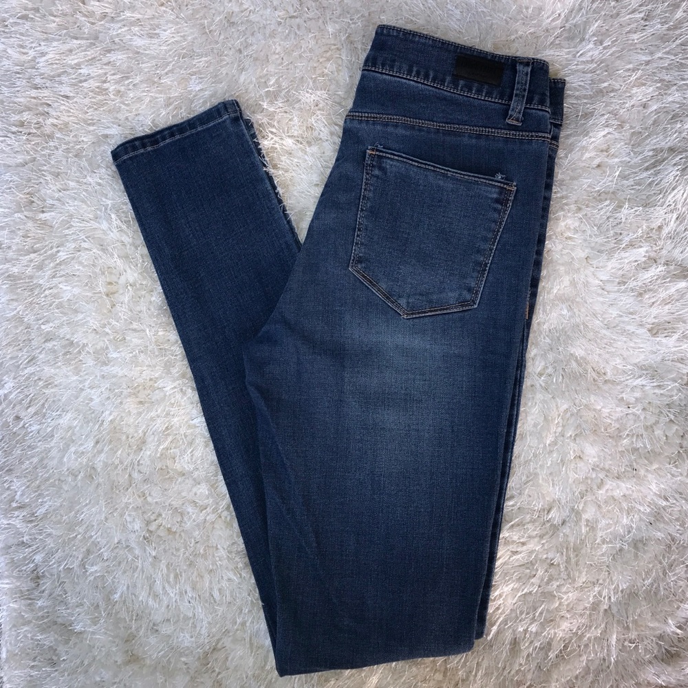 Black Label Size 7 Skinny Jeans